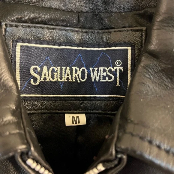 Stylish Black Leather Vest for Women - Picture 2 of 6